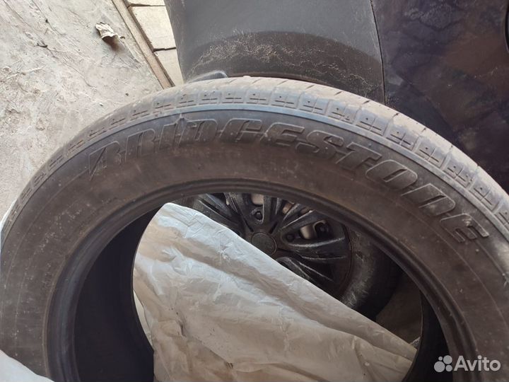 Bridgestone Dueler A/T 235/55 R19