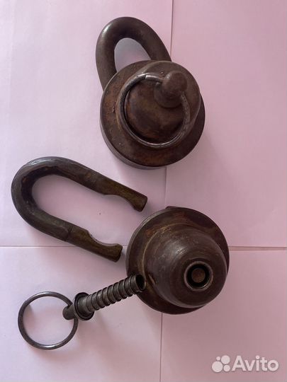 Замок гаражный навесной