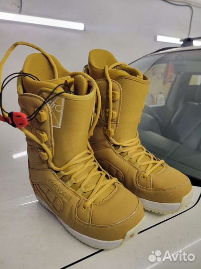 Ботинки для сноуборда burton