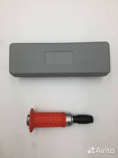 Отвёртка ударная, с защитой 6 бит (в кейсе ) МАЯКА