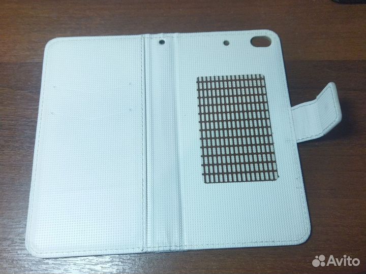 Philips Xenium X818, 3/32 ГБ