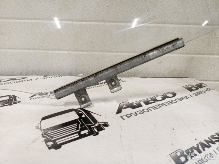 Стекло двери правое Mercedes-Benz Axor 1823 OM 906