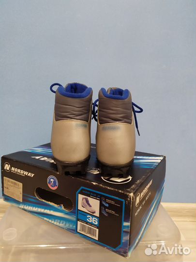 Пластиковые беговые лыжи и обувь к ним