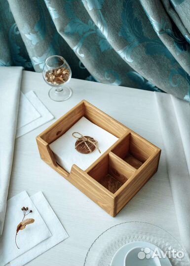 Салфетница из дерева