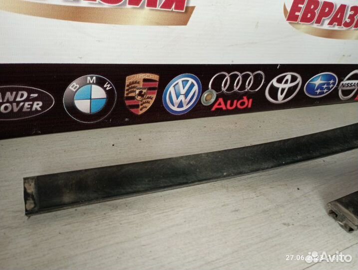 Молдинг крыши правый Lexus Rx350 2010