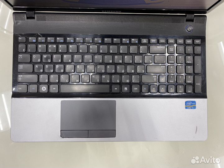 Samsung i5-2450M/6GB DDR3/1TB HDD/520M(1GB)