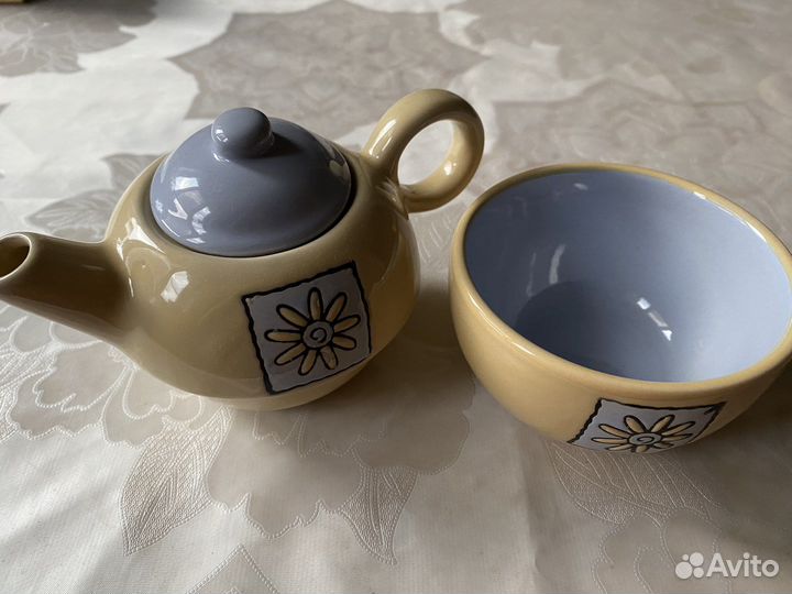 Комплект для для себя любимой. Чайник чашечка