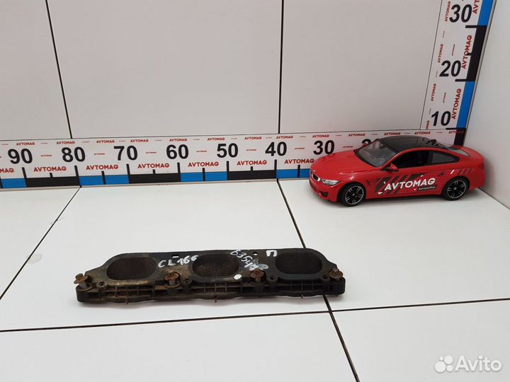 Фланец промежуточный впускного коллектора правый