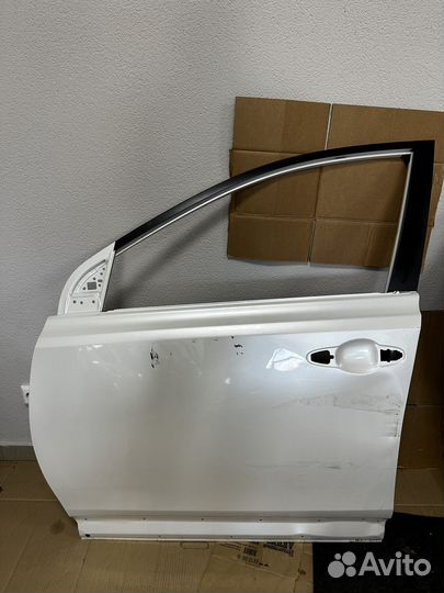 Передняя левая дверь toyota rav4 40