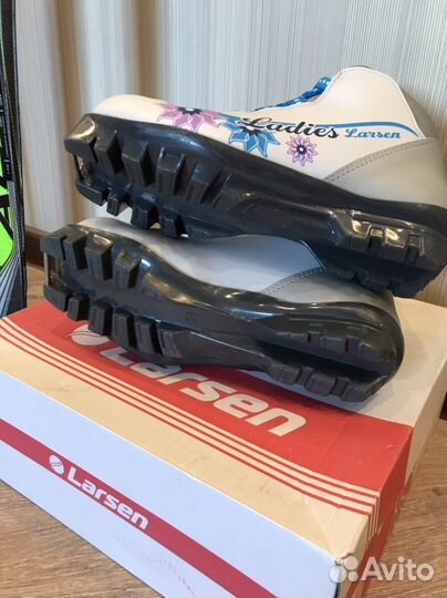 Лыжи беговые с ботинками