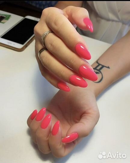 Наращивание и коррекция ногтей