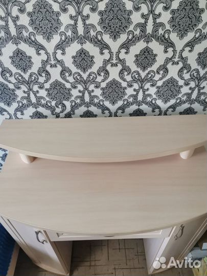 Туалетный столик