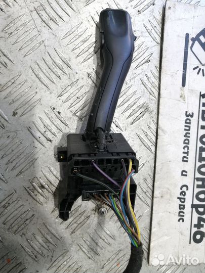 Переключатель стеклоочистителя Passat B5