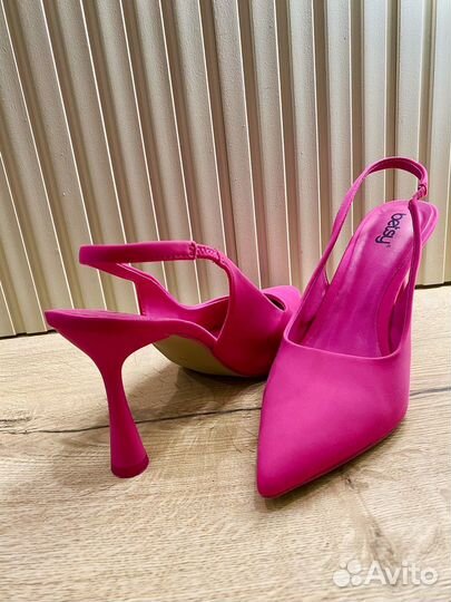 Туфли с открытой пяткой 39 размер