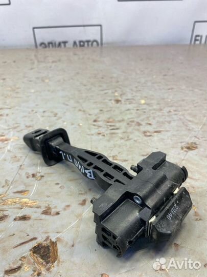 Ограничитель двери передний левый Bmw 5 G30 2.0