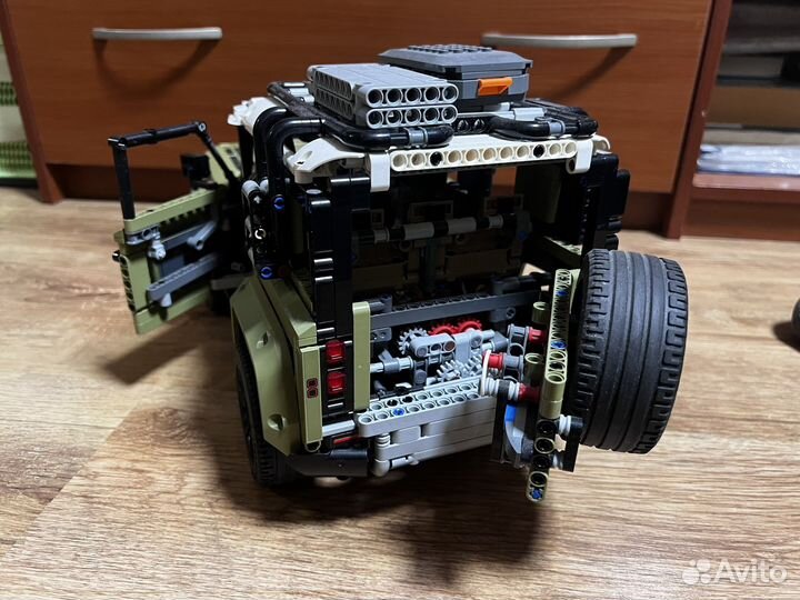 Lego technic 42110 land rover defender (оригинал)