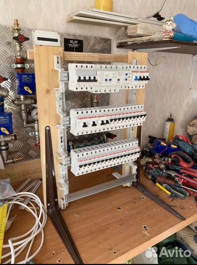 Электрик и Сантехник