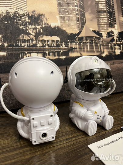 Ночник проектор звездного неба космонавт