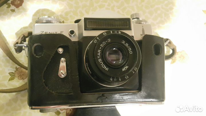 Пленочный фотоаппарат зенит