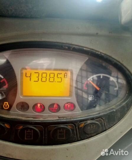 Мини-погрузчик Bobcat S175, 2011