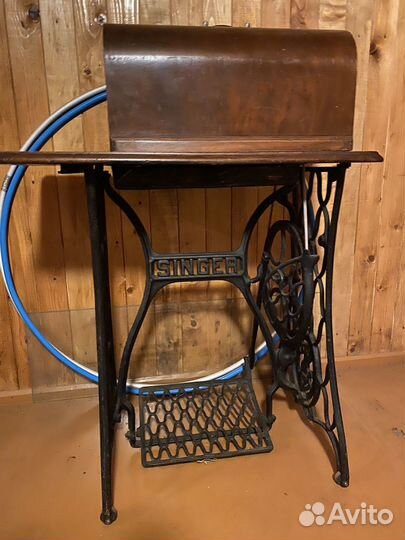 Швейная ножная машинка Singer пмз