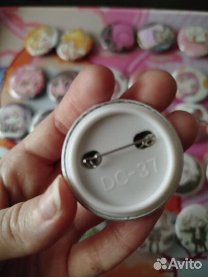 Значки аниме