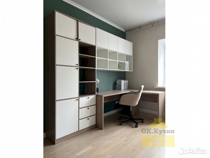 Распашной шкаф