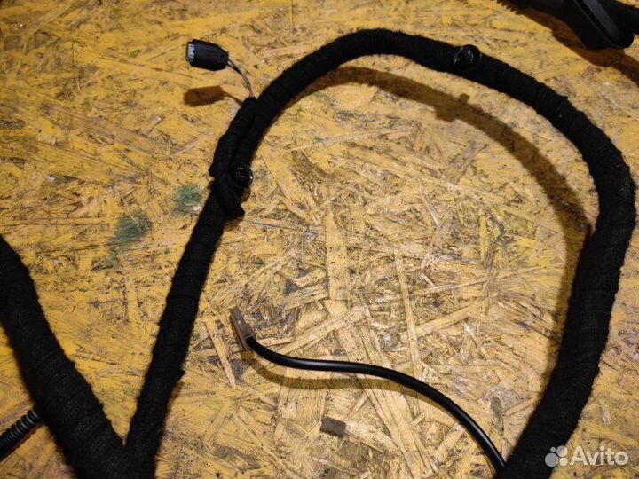 Проводка крышки багажника Mercedes Viano W639 OM