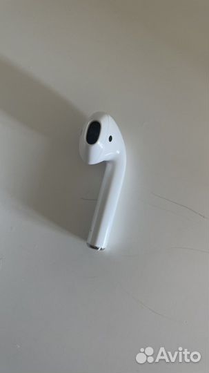 Беспроводные наушники apple airpods 2 левый