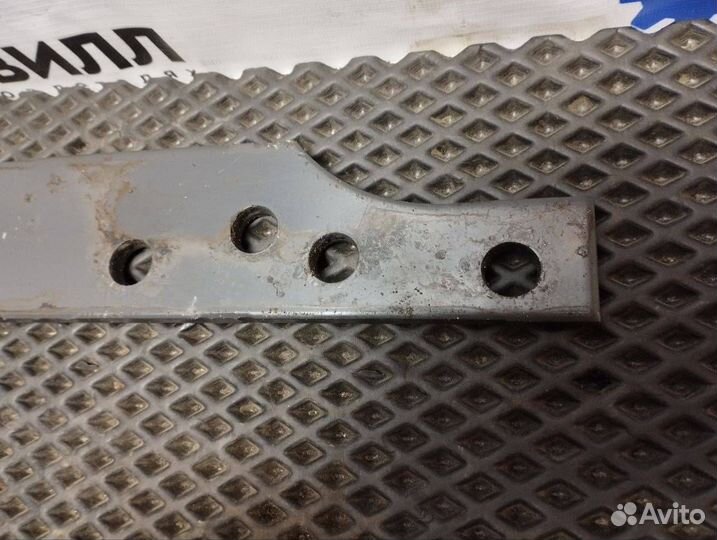 Траверса рамы Volvo FH4 21450240