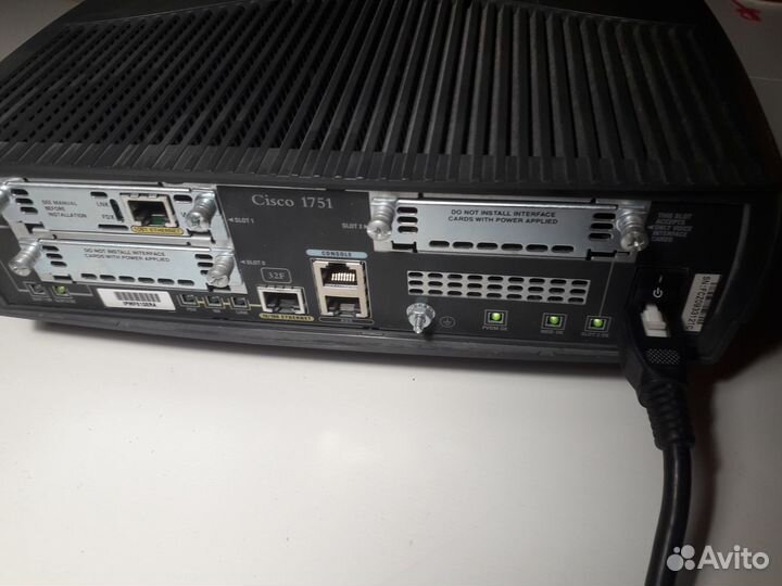 Маршрутизатор Cisco 1751