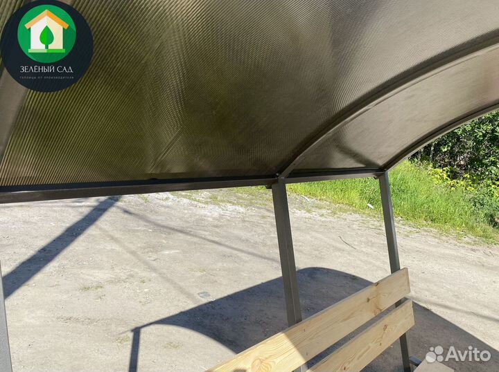 Беседка с мебелью