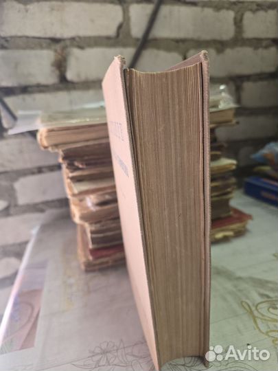 Книга И.сталин вопросы ленинизма 1935 год