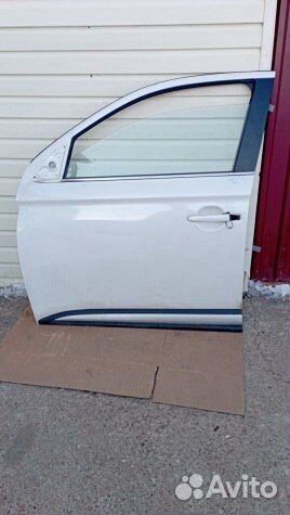Дверь передняя левая Mitsubishi Outlander 3