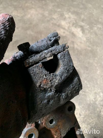 Кронштейн рессоры задний левый Daf Xf 95