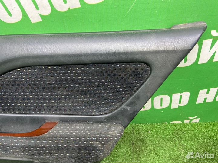 Обшивка боковой двери задняя правая Hyundai Sonata