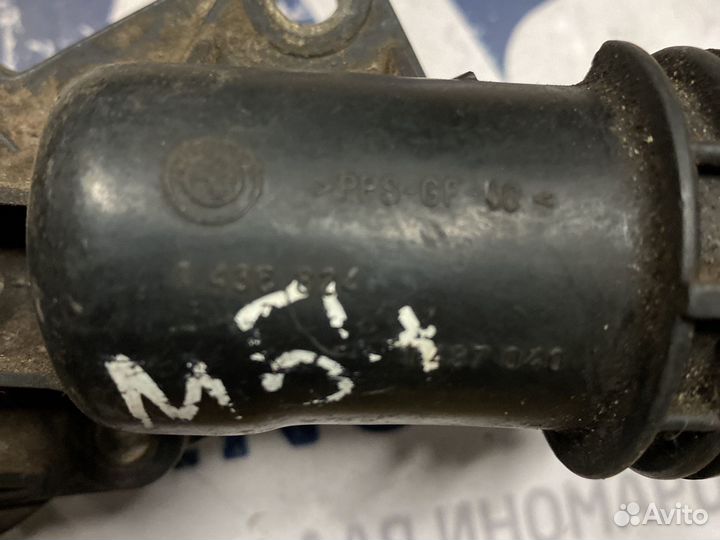 Фланец охлаждения BMW E39 M54 1437040