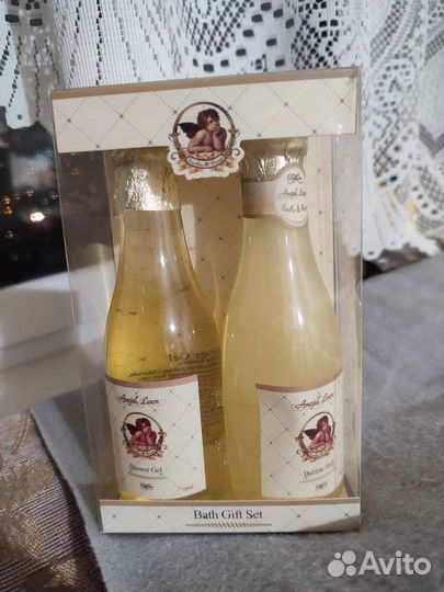 Подарочный набор пена + гель для душа 300 мл