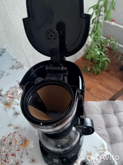 Кофеварка Redmond RSM-1510