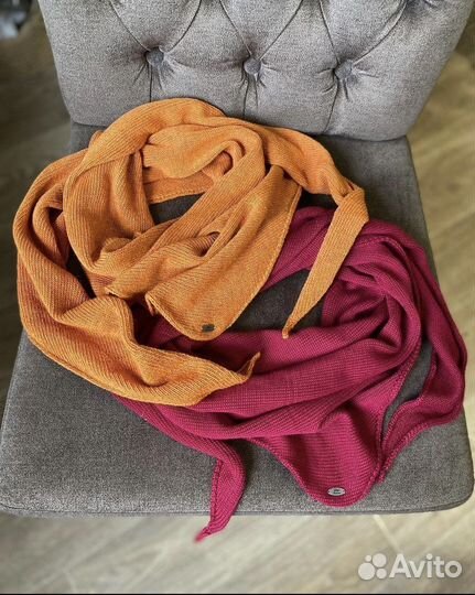 Вязаная косынка или бактус на шею. Платок на шею