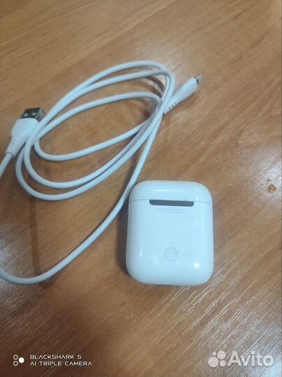 Беспроводные наушники apple airpods