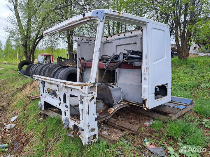 Кабина Iveco EuroTech