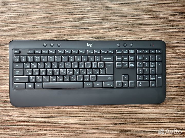 Беспроводная мышь и клавиатура Logitech