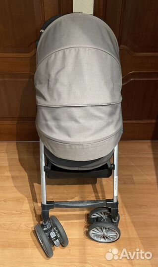 Прогулочная коляска Combi Umbretta 4CAS