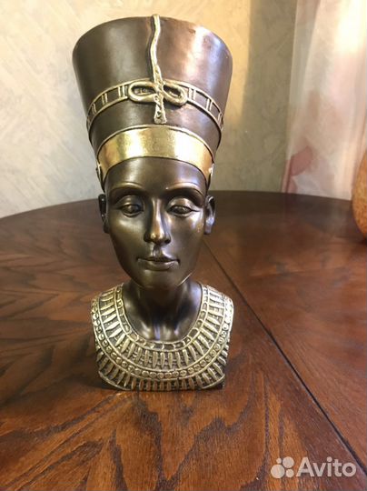Бюст Нефертити