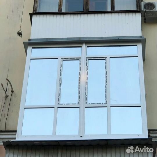 Пластиковый балкон с установкой