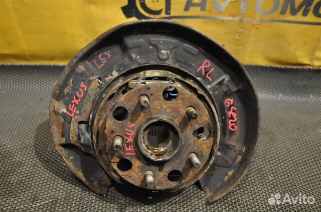 Ступица задняя левая Lexus IS250 GSE20