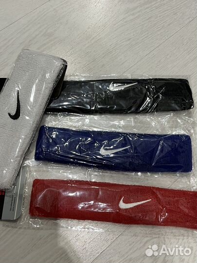 Спортивная повязка на голову