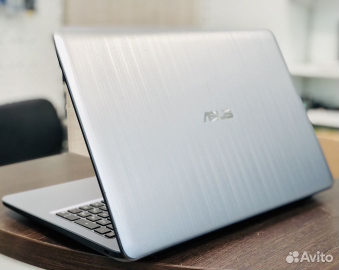 Нотубук Asus 15,6'/A6-9225/8Gb/SSD/Гарантия