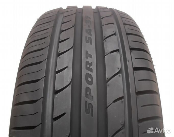 Goodride SA 37 245/35 R20